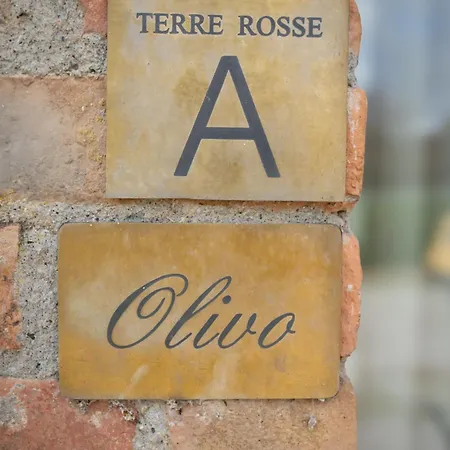 아파트 In Terre Rosse